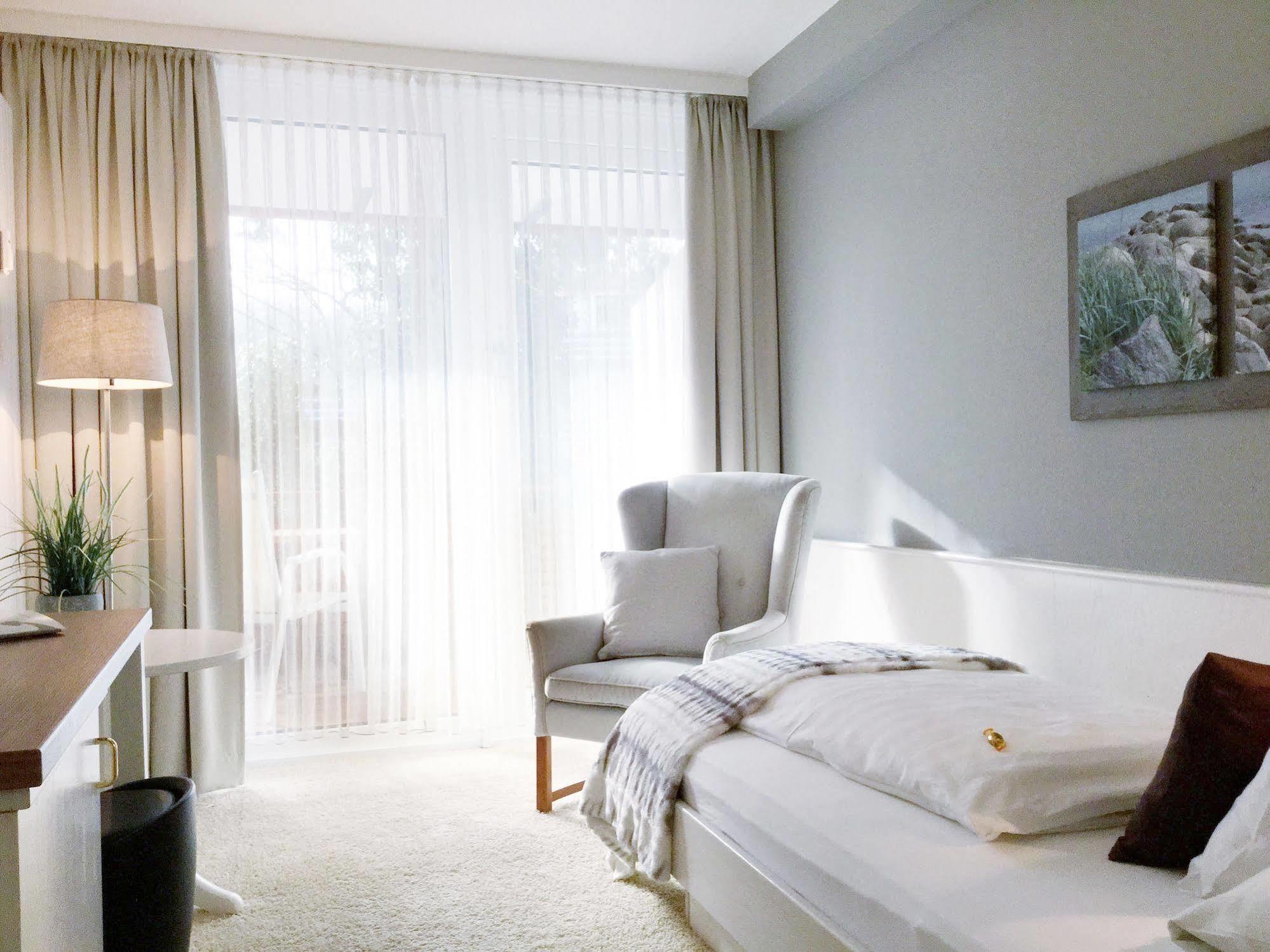 Hotel Ancora Тиммендорфер-Штранд Экстерьер фото